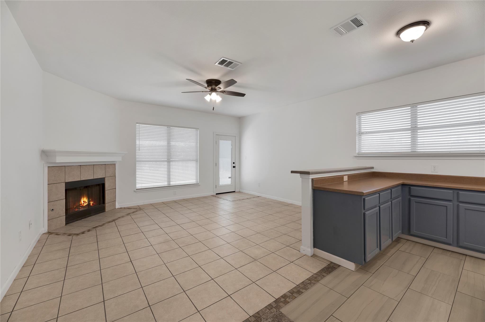 136 Shenandoah Trl, Elgin, TX 78621