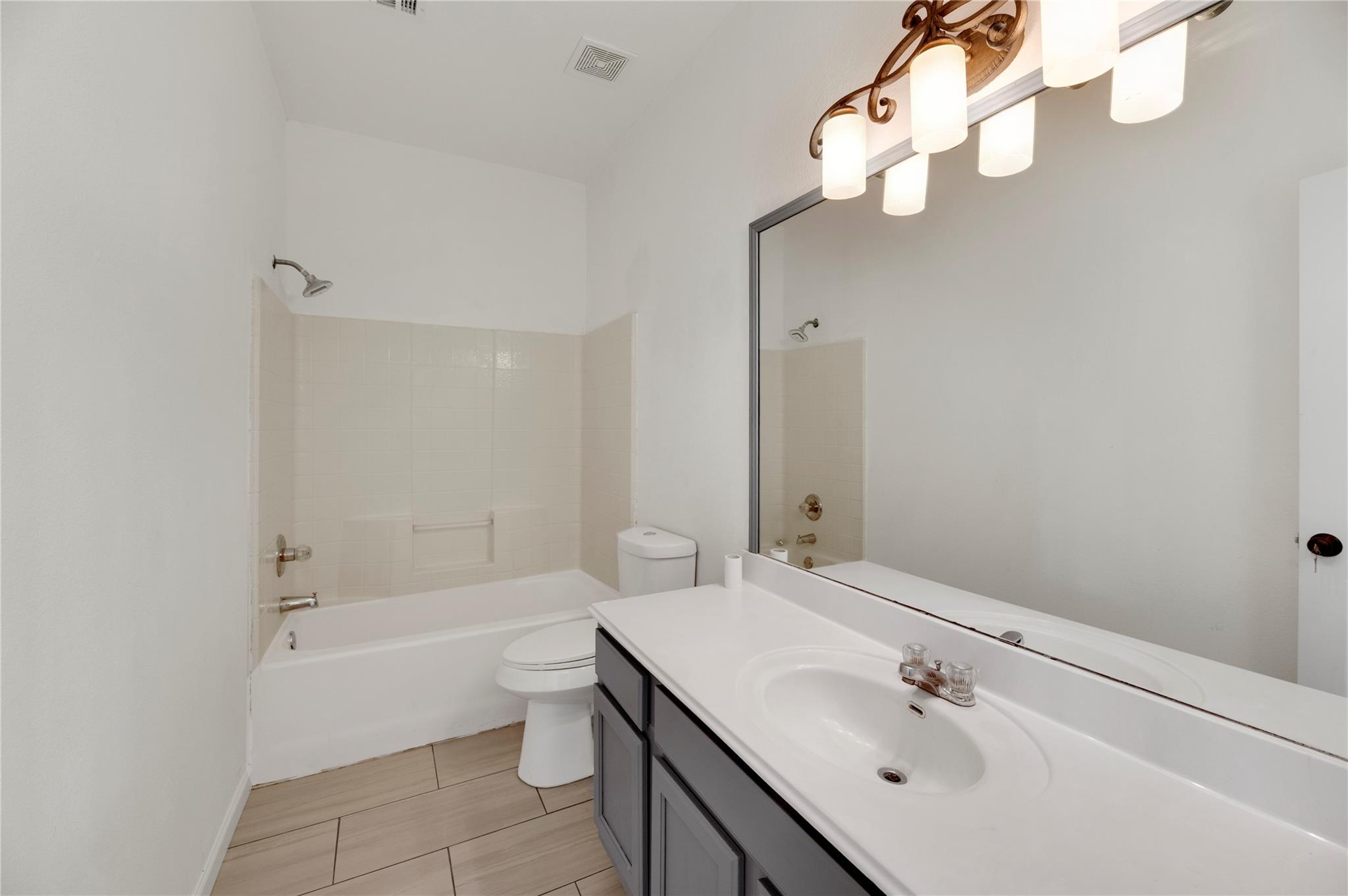 136 Shenandoah Trl, Elgin, TX 78621