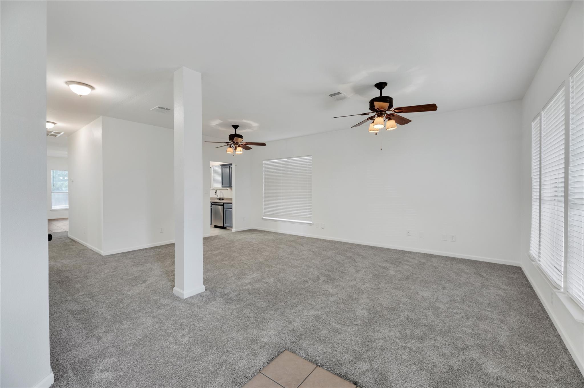 136 Shenandoah Trl, Elgin, TX 78621