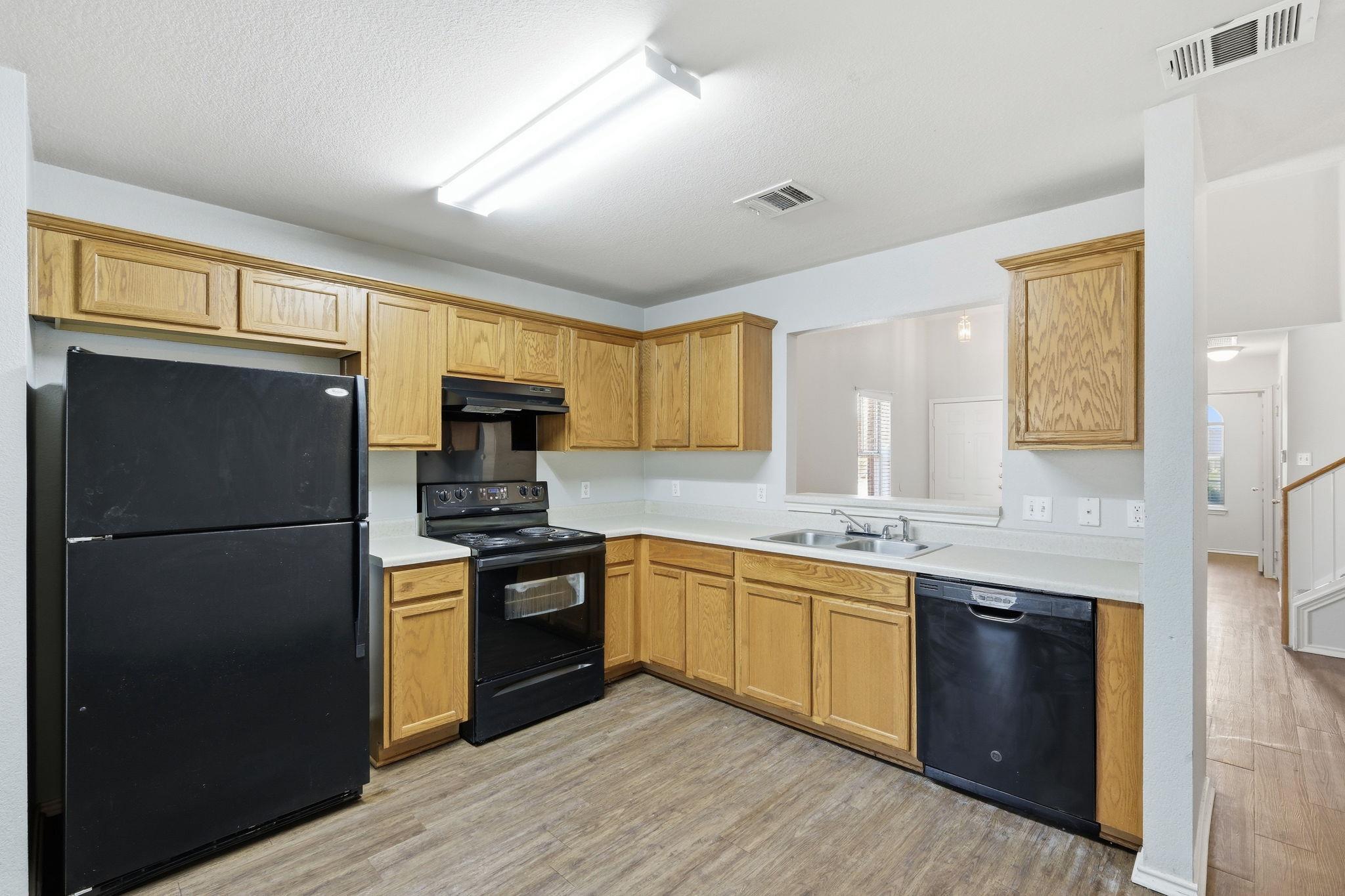 13516 Lyndon B. Johnson, Manor, TX 78653