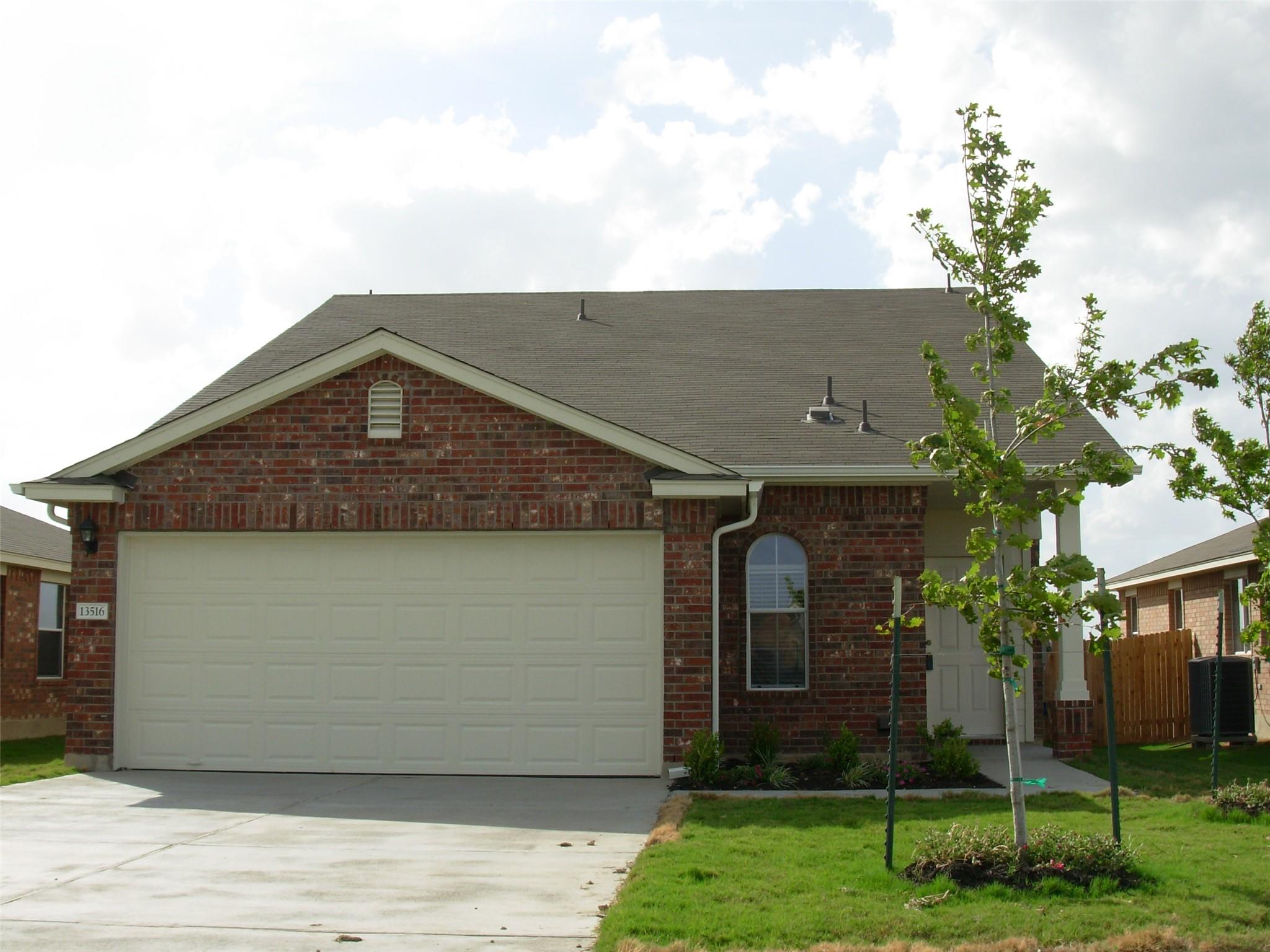 13516 Lyndon B. Johnson, Manor, TX 78653