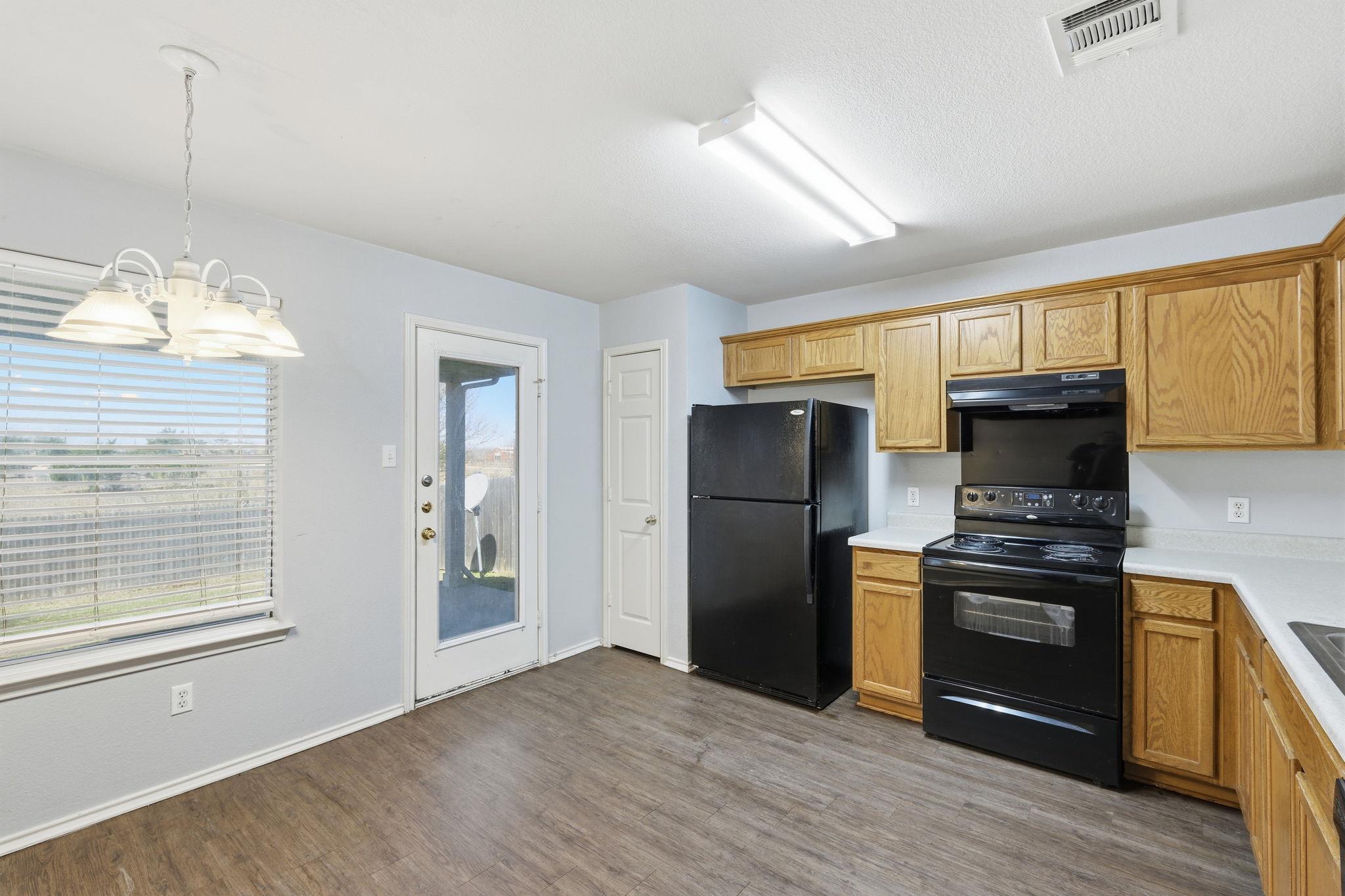 13516 Lyndon B. Johnson, Manor, TX 78653