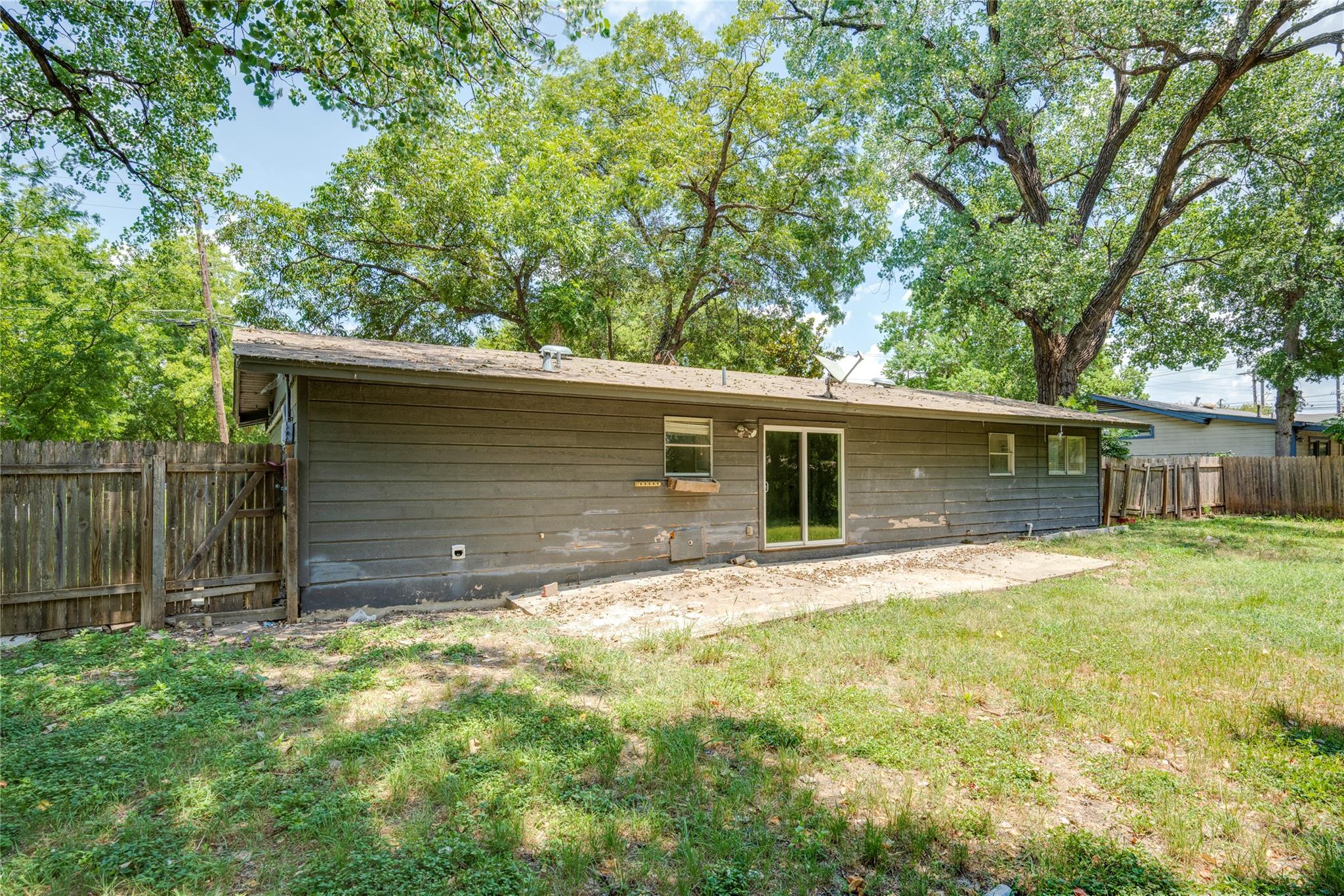 809 Neans Dr, Austin, TX 78758