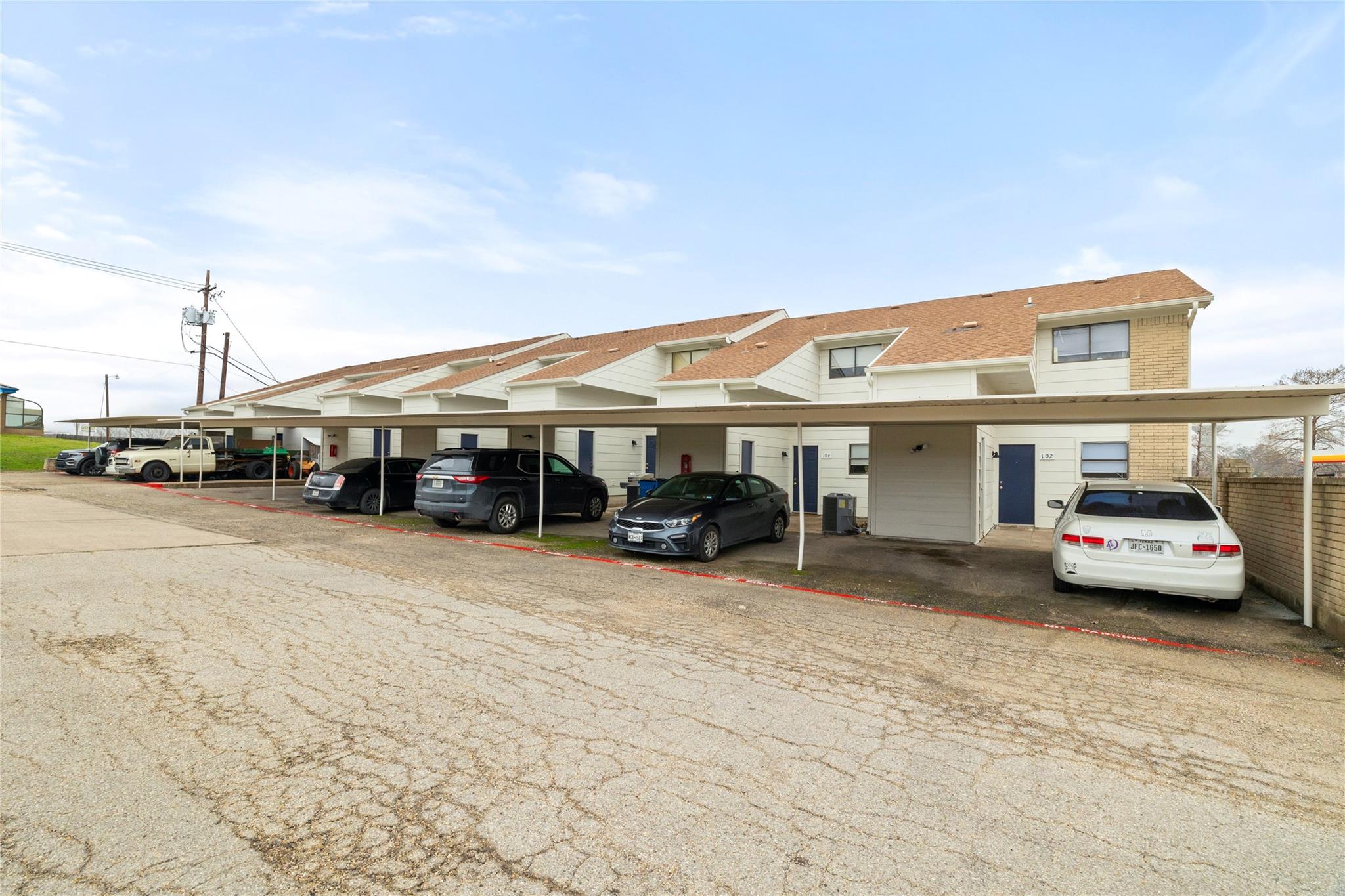 210 Lake Dr W # 116, Taylor, TX 76574