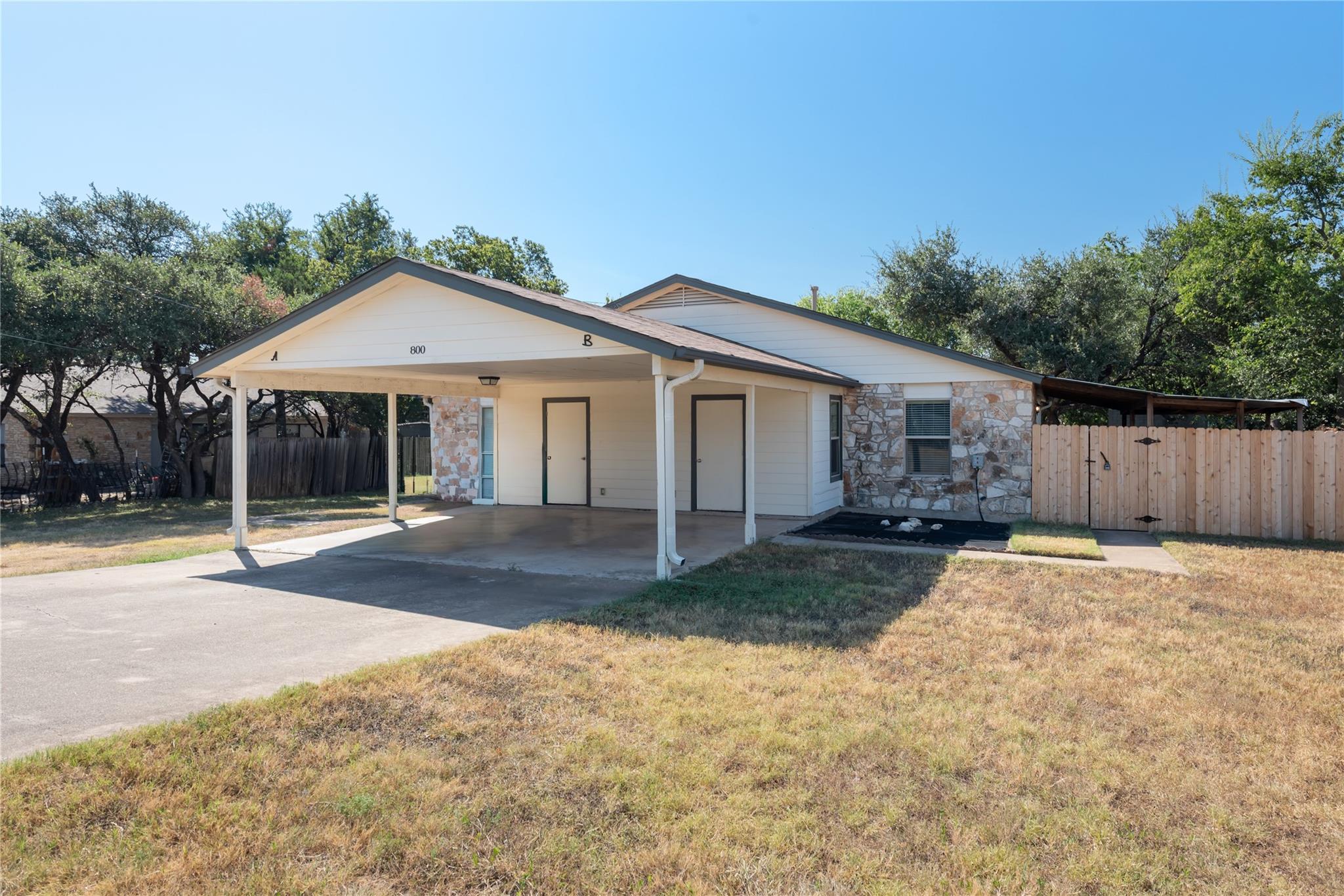 800 Osage Dr # B, Leander, TX 78641