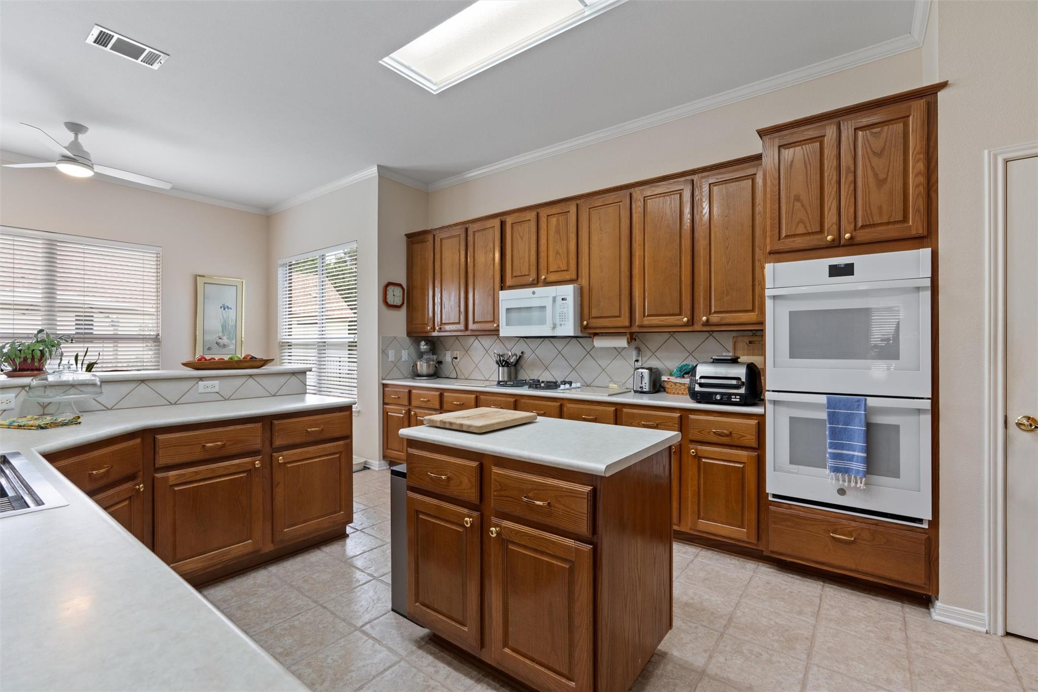 296 Trail Of The Flowers, Georgetown, TX 78633