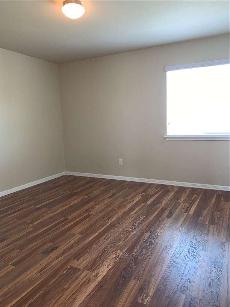 151 Chickadee Cv, Kyle, TX 78640