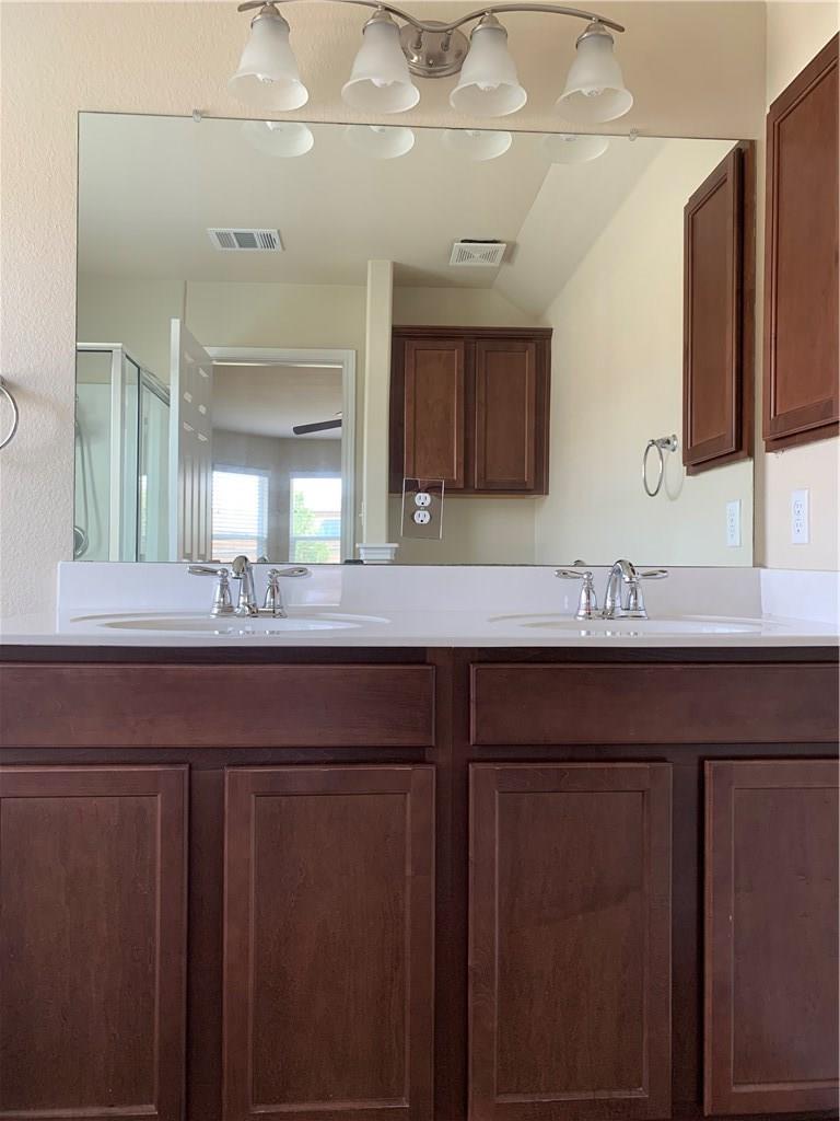 151 Chickadee Cv, Kyle, TX 78640