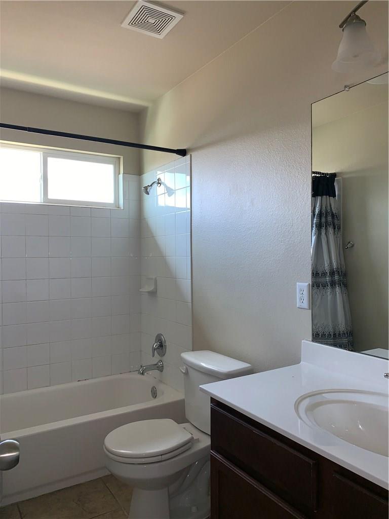 151 Chickadee Cv, Kyle, TX 78640