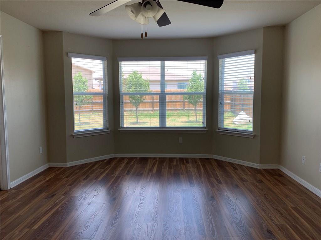 151 Chickadee Cv, Kyle, TX 78640