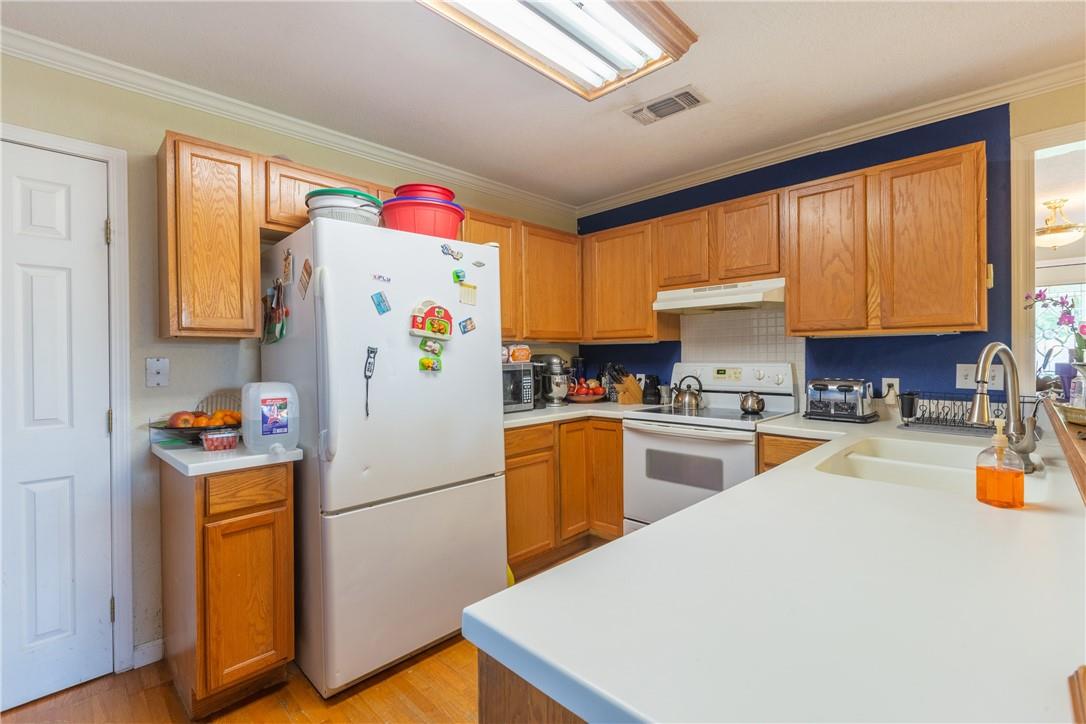 1629 County Road 107 Rd, Hutto, TX 78634