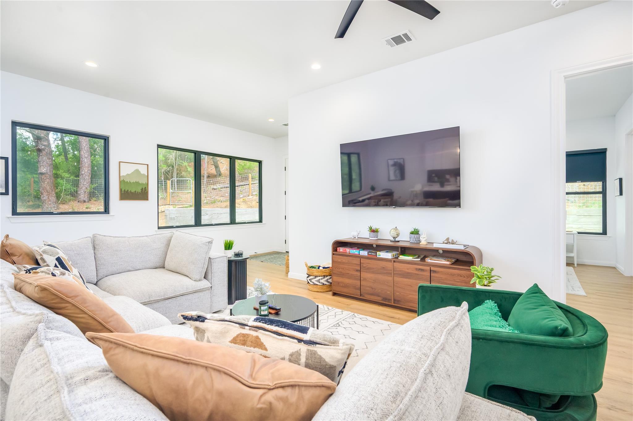 170 Akaloa Ln, Bastrop, TX 78602