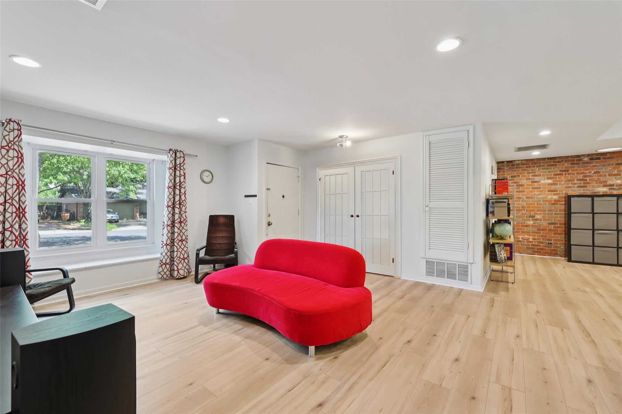 3205 Skylark Dr, Austin, TX 78757