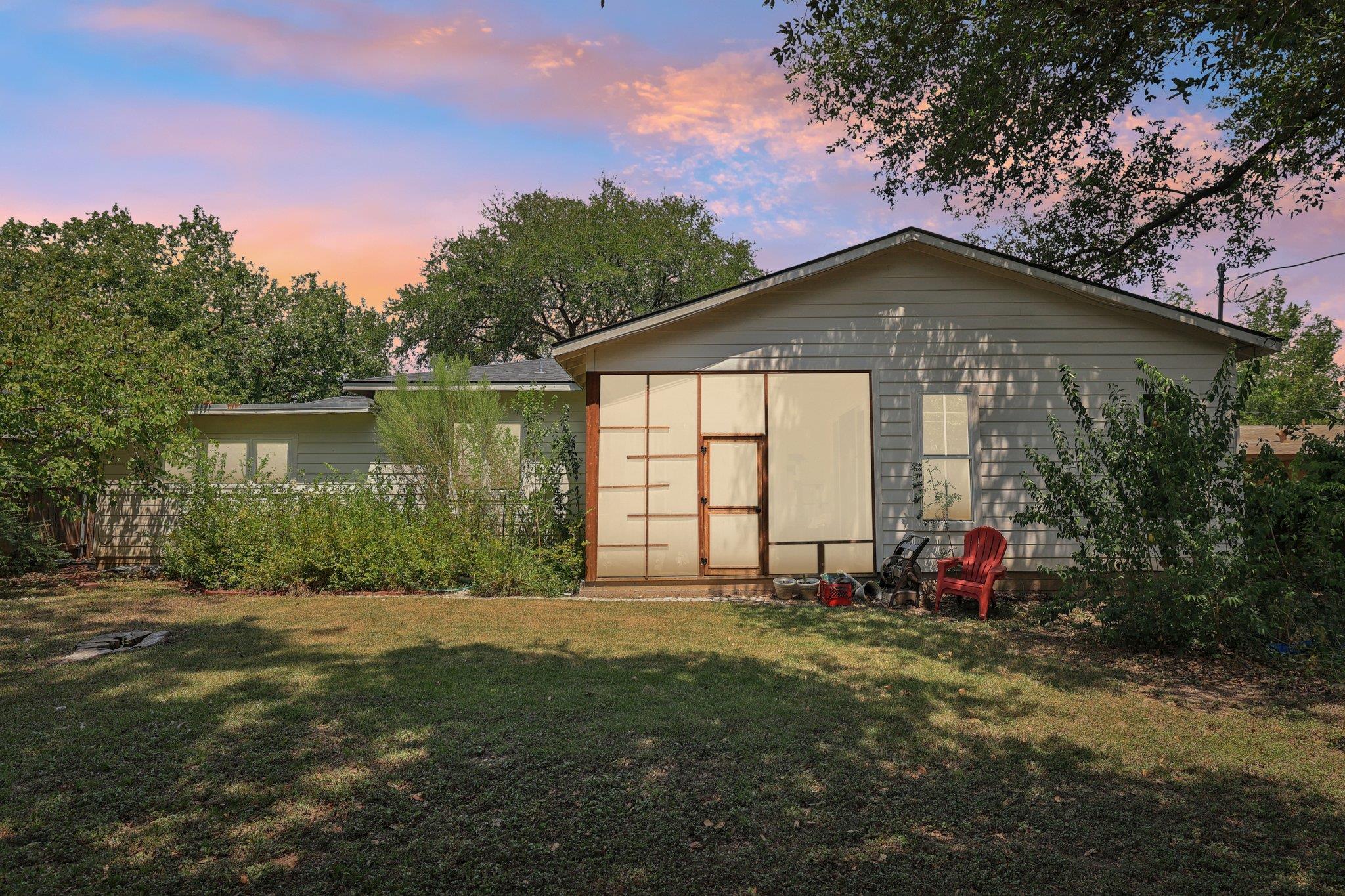 3205 Skylark Dr, Austin, TX 78757