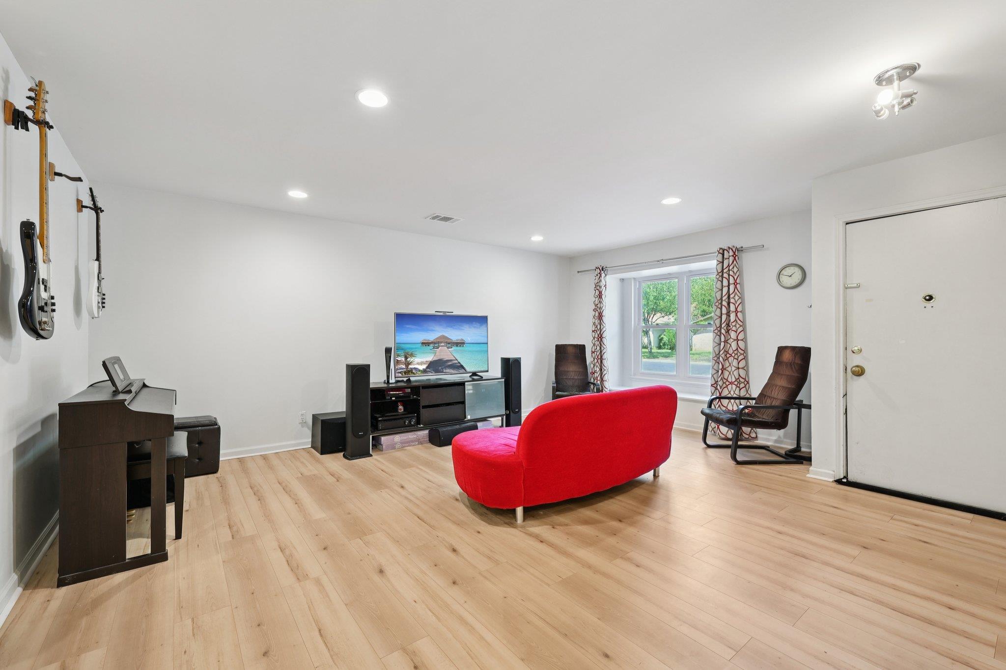 3205 Skylark Dr, Austin, TX 78757