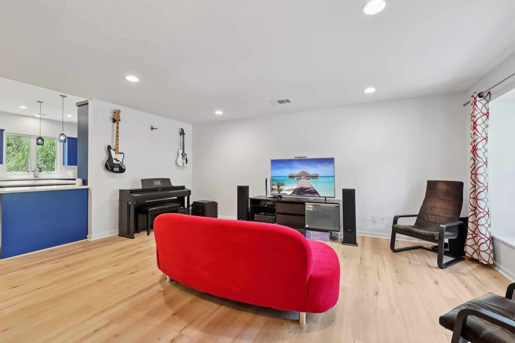 3205 Skylark Dr, Austin, TX 78757