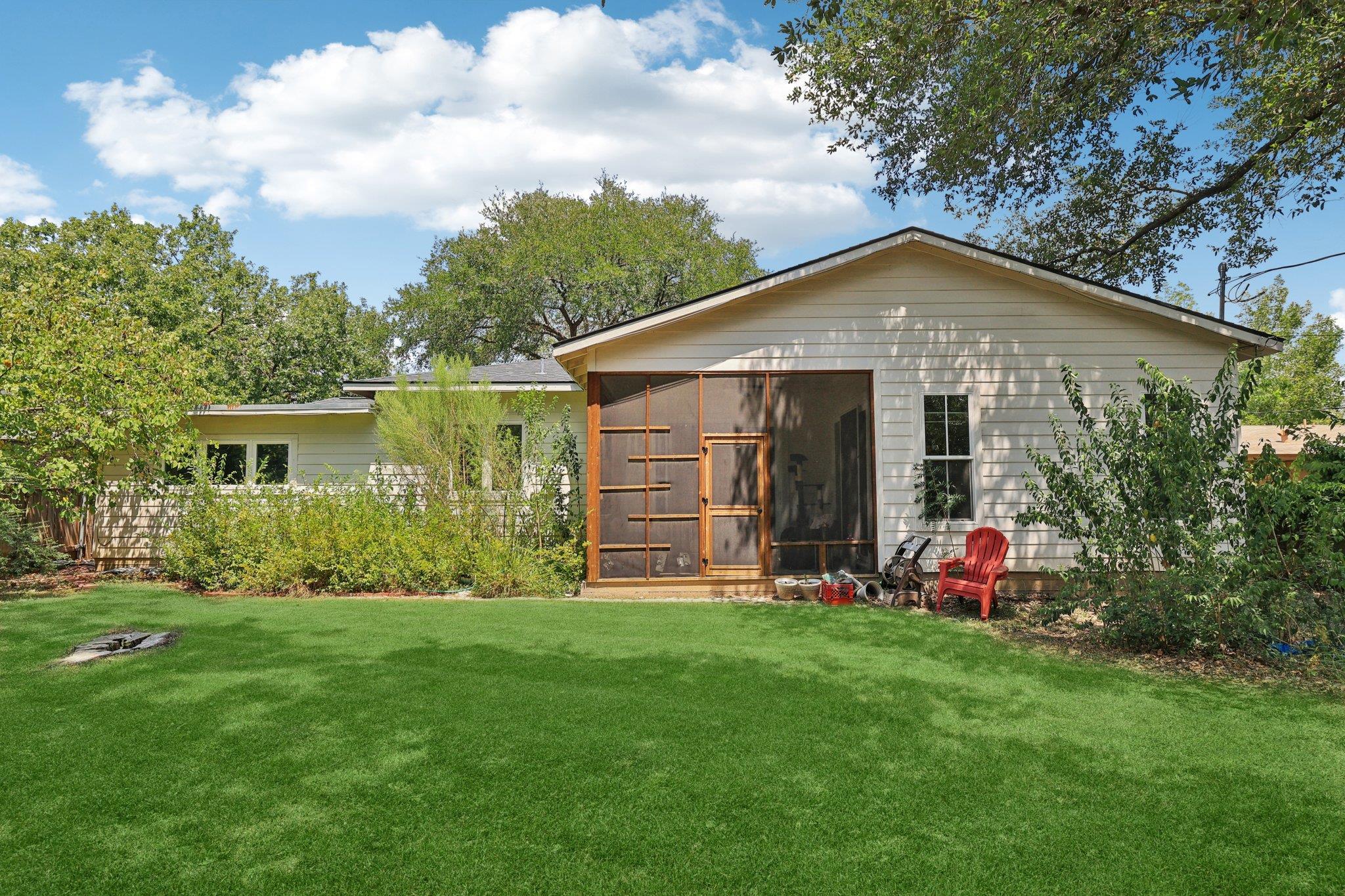 3205 Skylark Dr, Austin, TX 78757