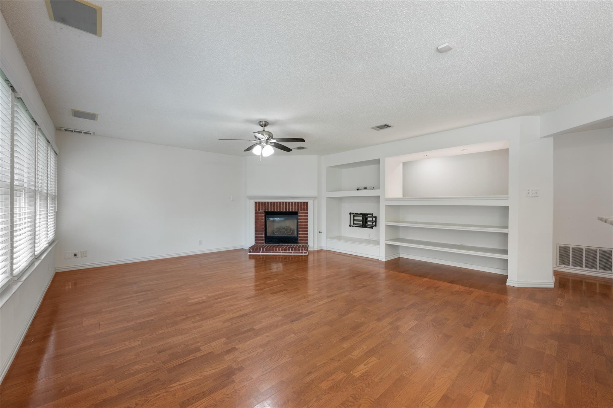 3635 Flora Vista Loop, Round Rock, TX 78681