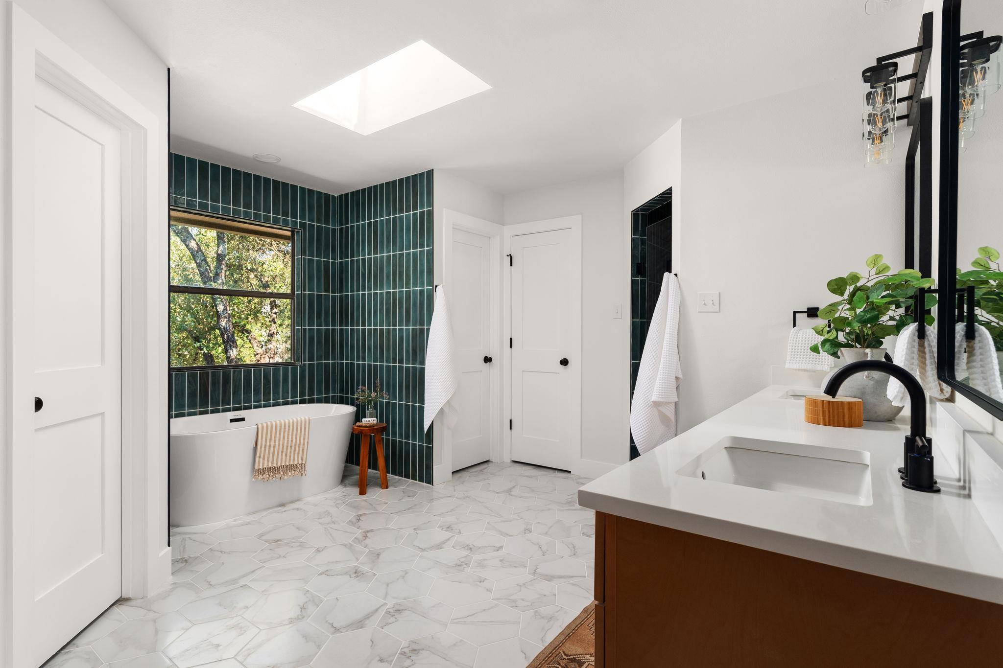 10905 Chateau Hl, Austin, TX 78750