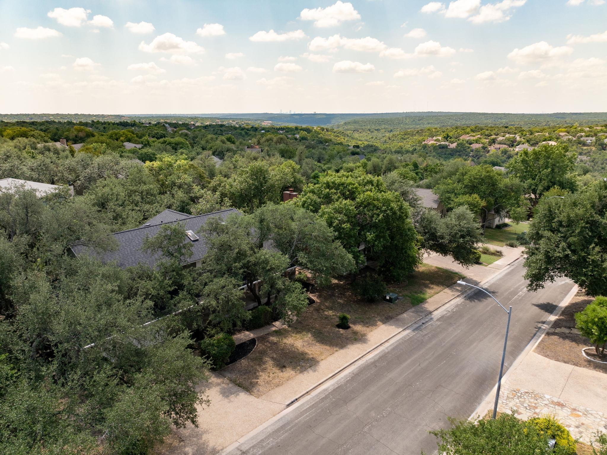 10905 Chateau Hl, Austin, TX 78750