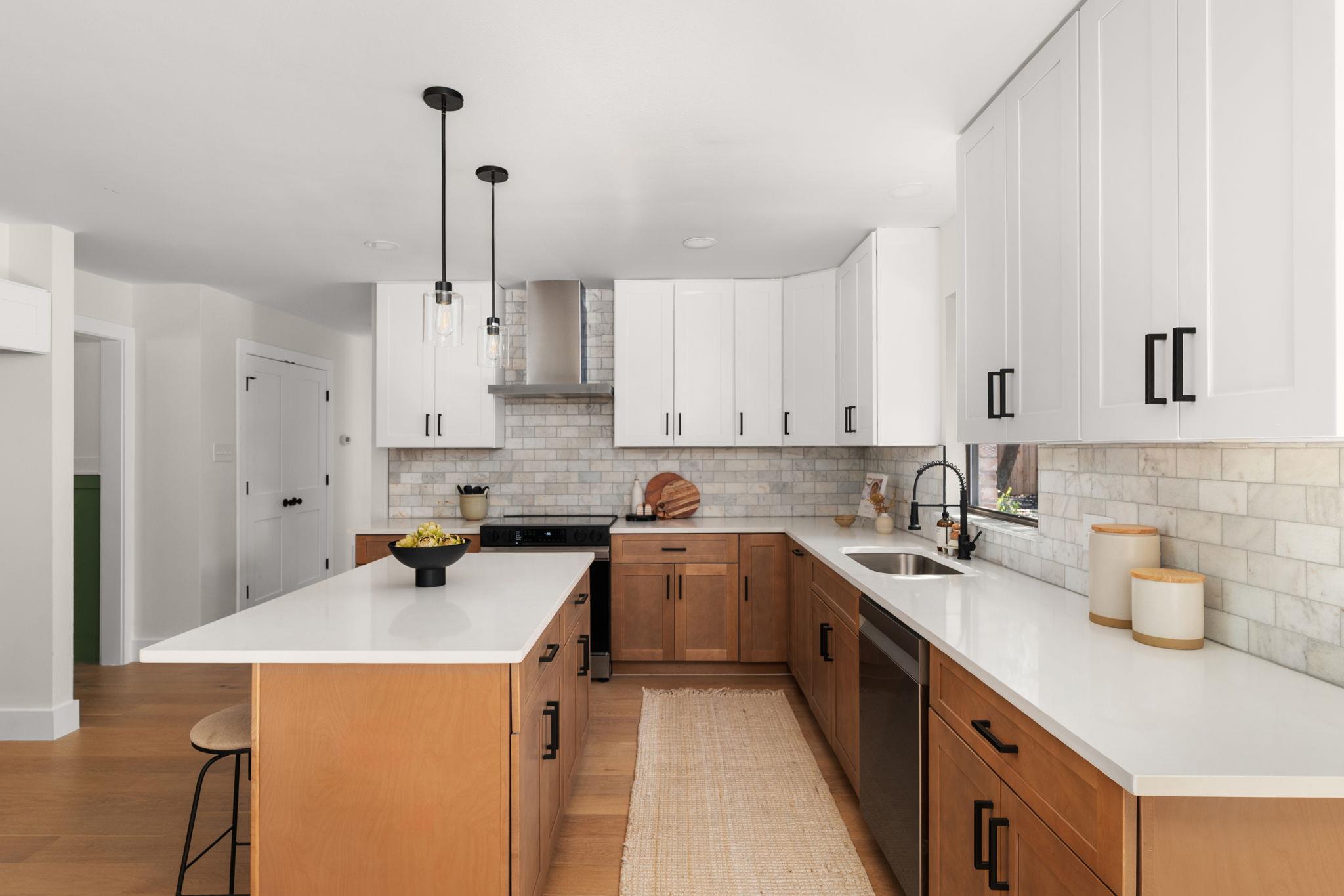 10905 Chateau Hl, Austin, TX 78750