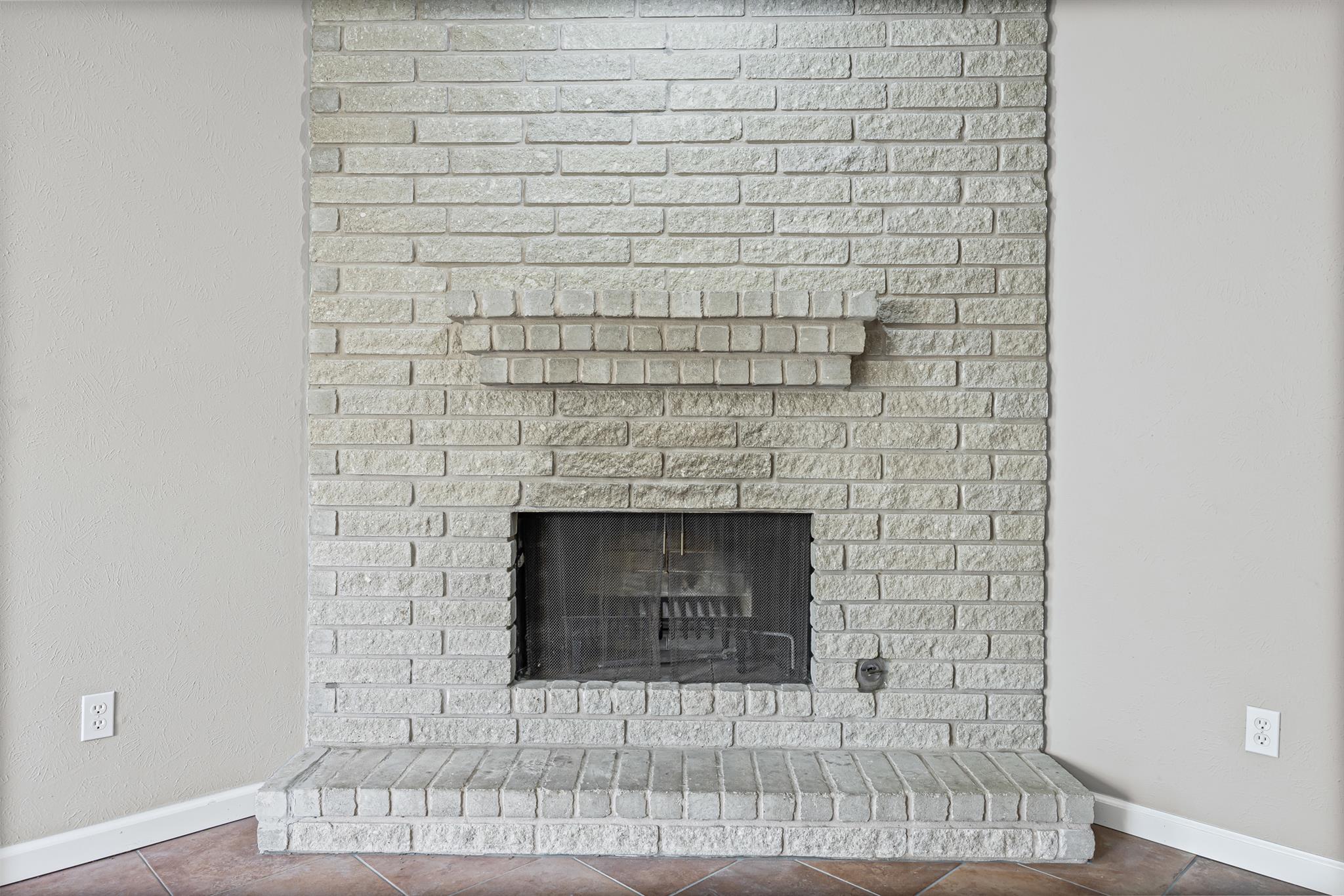 1206 S Trace Dr, Austin, TX 78745