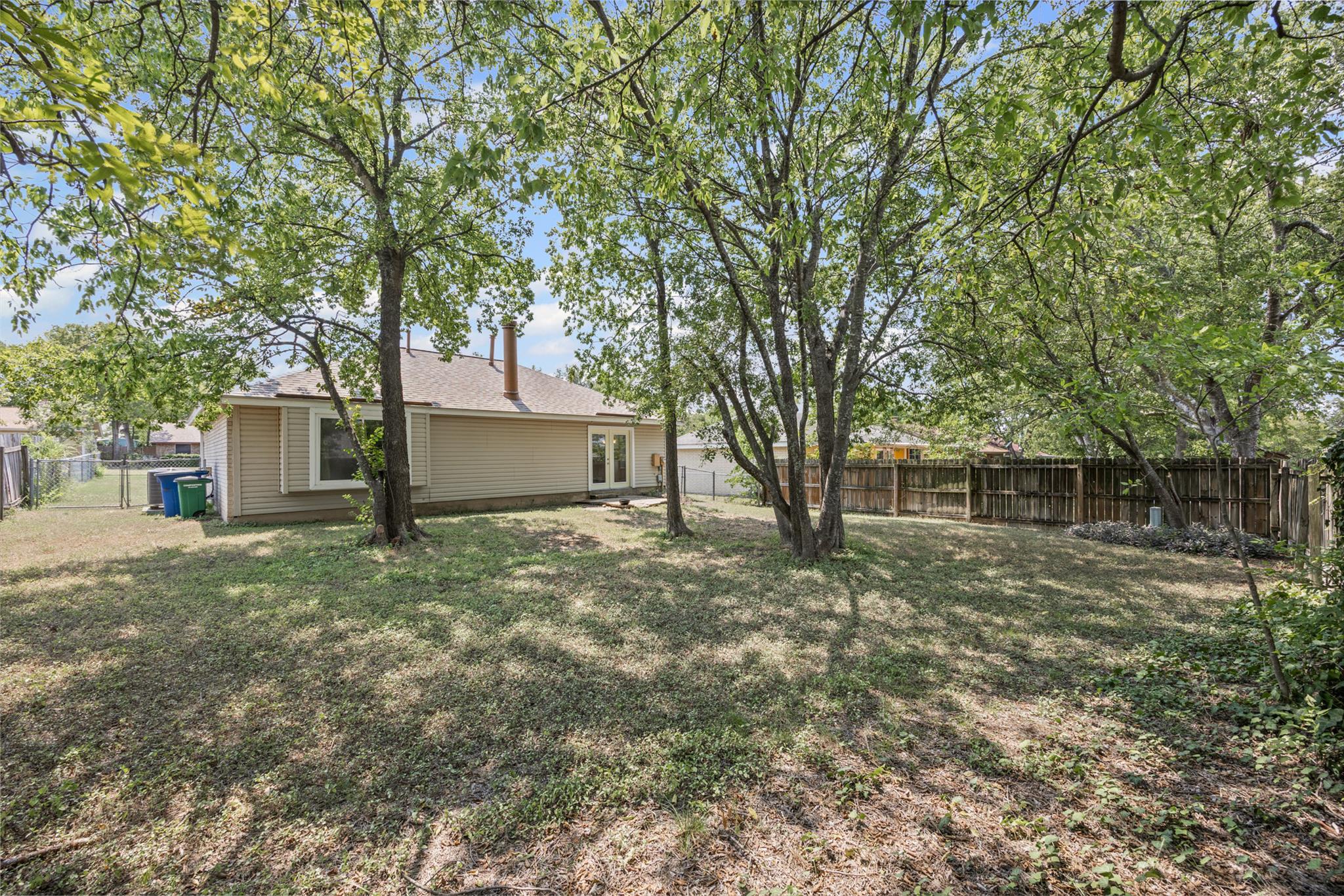 1206 S Trace Dr, Austin, TX 78745