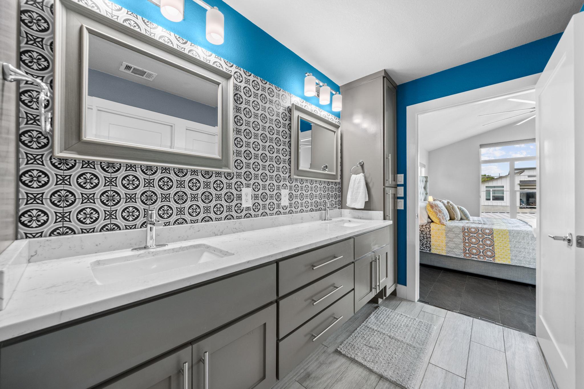 303 Robin Hood Ln, Granite Shoals, TX 78654