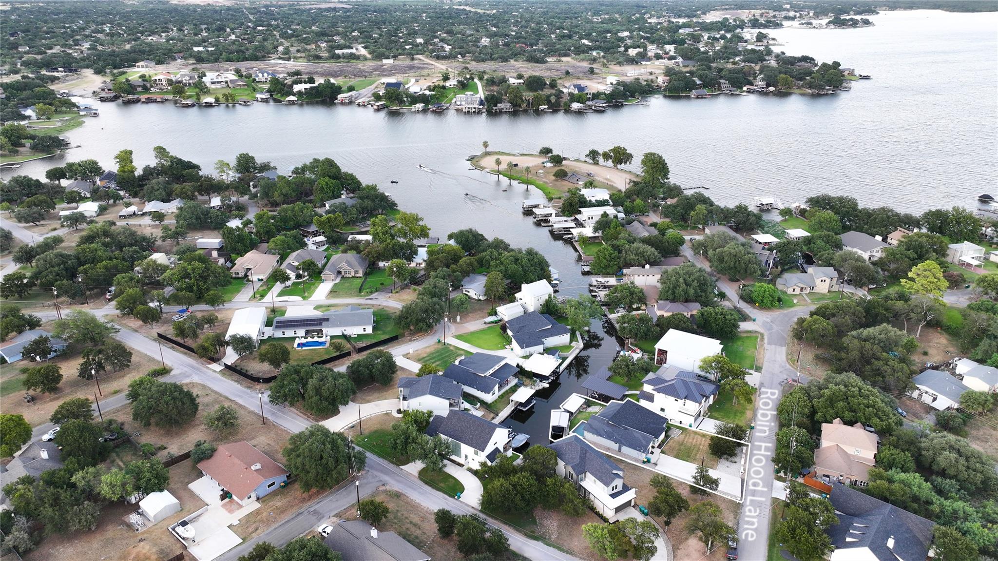 303 Robin Hood Ln, Granite Shoals, TX 78654