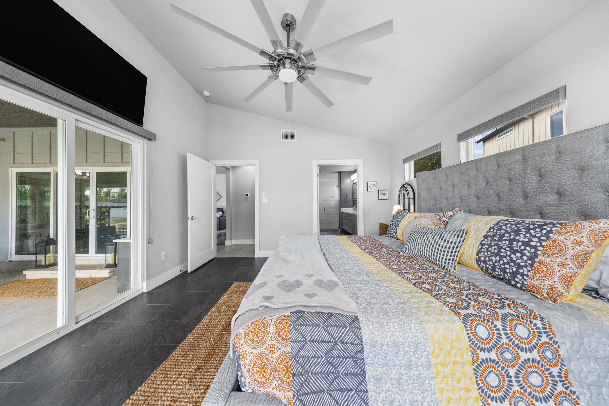 303 Robin Hood Ln, Granite Shoals, TX 78654