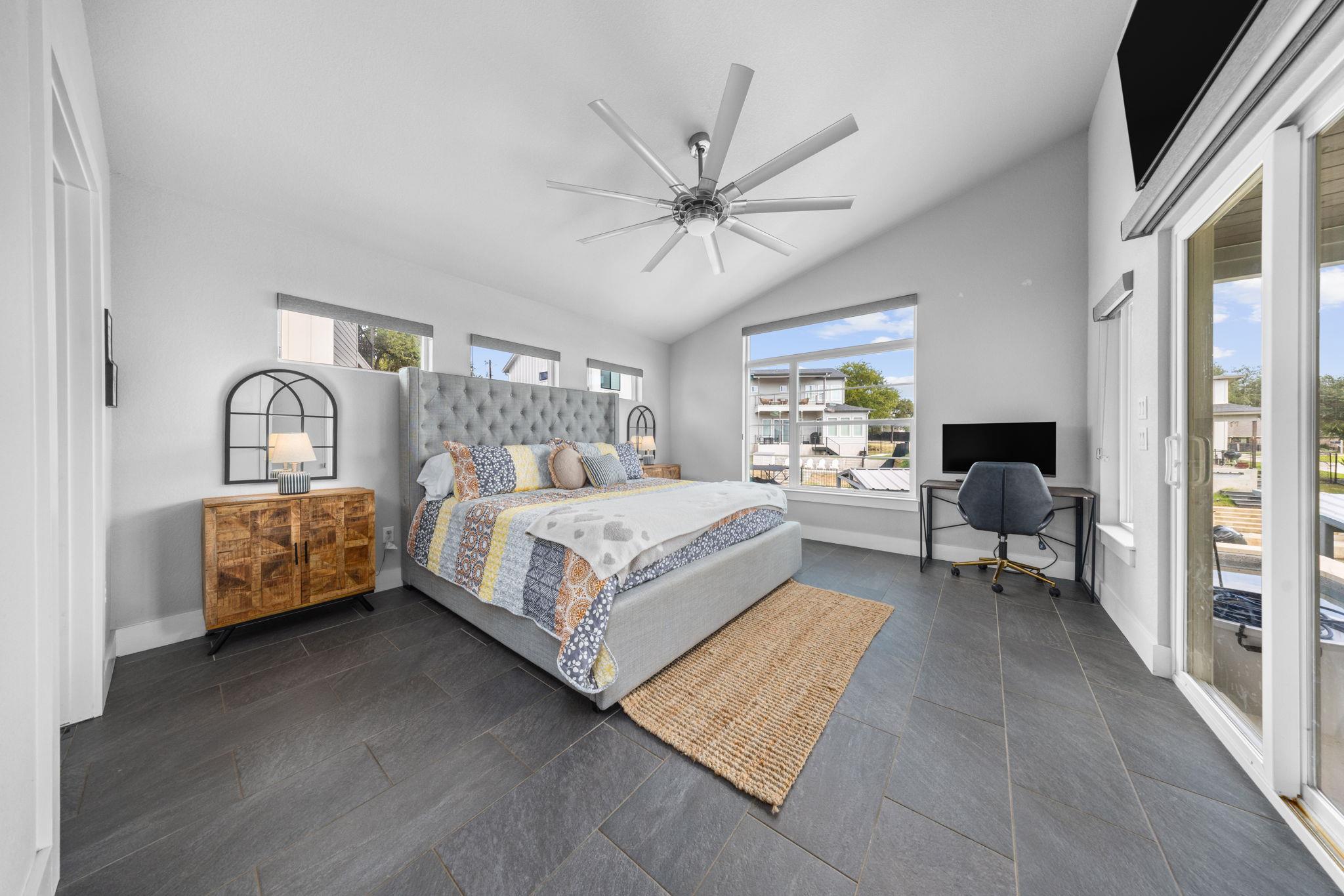 303 Robin Hood Ln, Granite Shoals, TX 78654