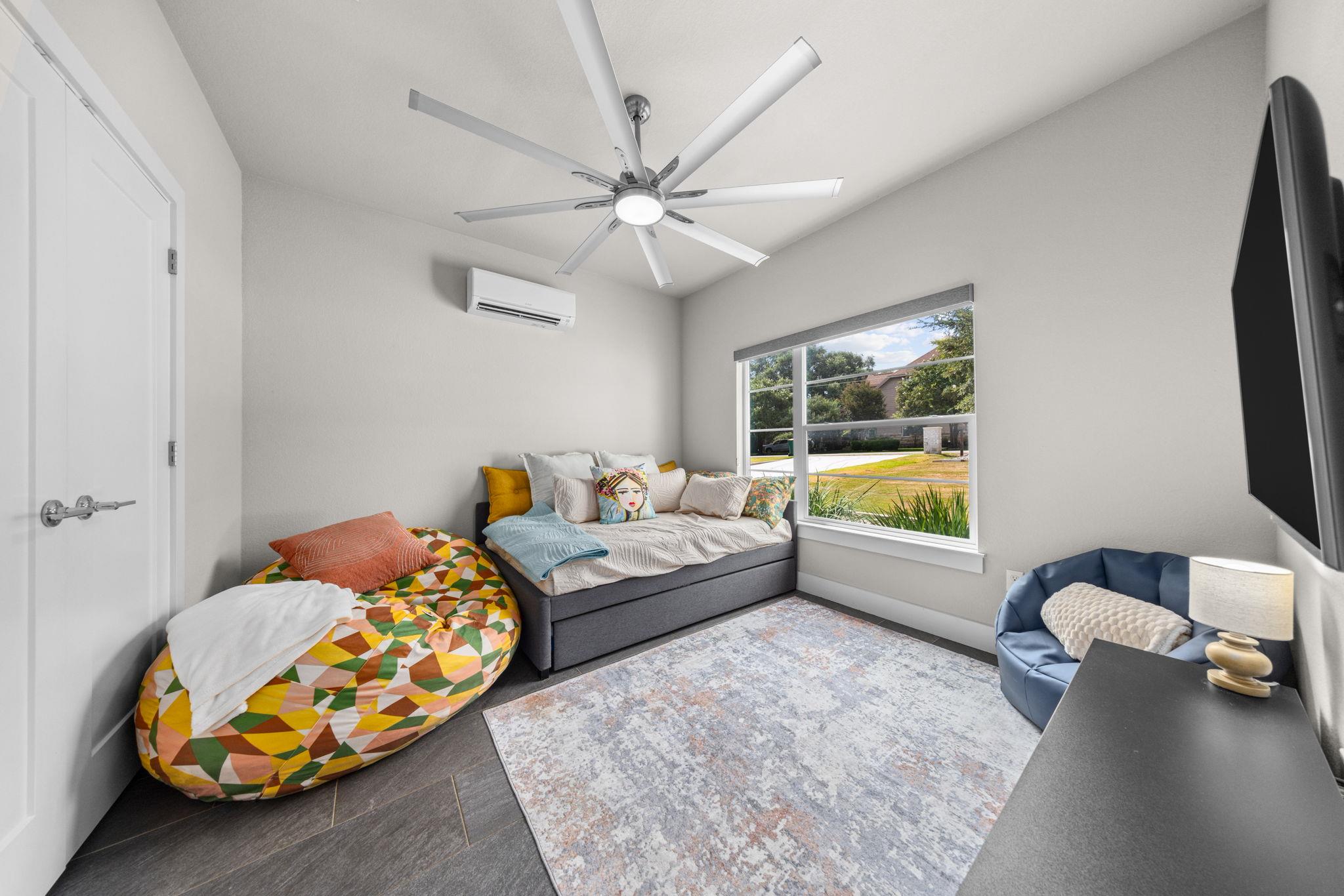 303 Robin Hood Ln, Granite Shoals, TX 78654