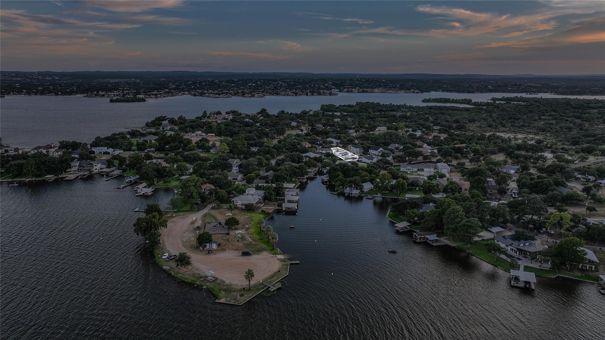 303 Robin Hood Ln, Granite Shoals, TX 78654