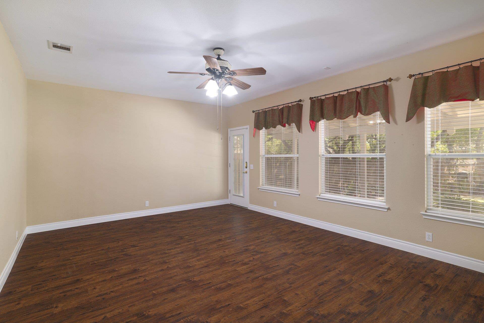 2101 Simbrah Dr, Cedar Park, TX 78613