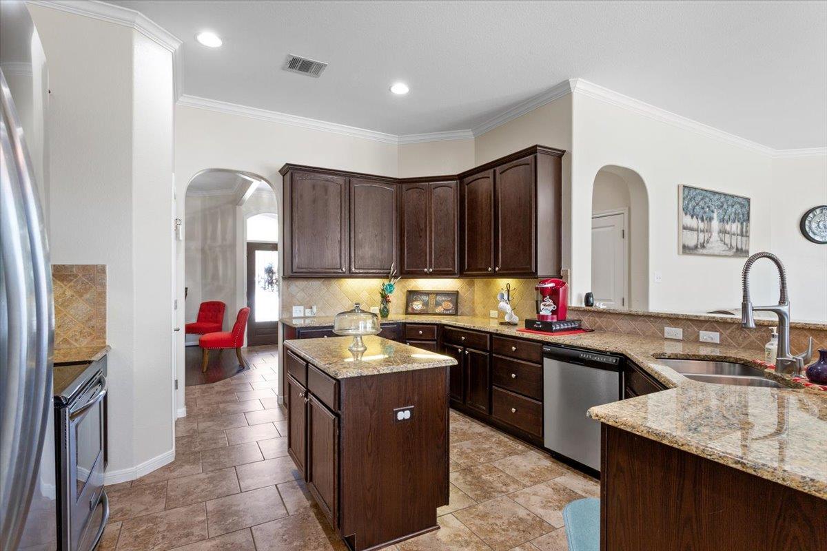 4017 Woodhaven Dr, Nolanville, TX 76559