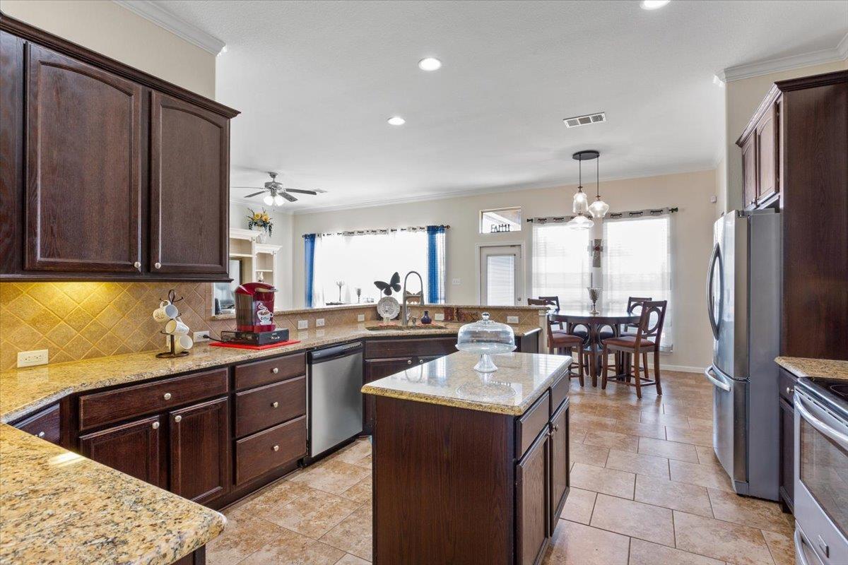 4017 Woodhaven Dr, Nolanville, TX 76559