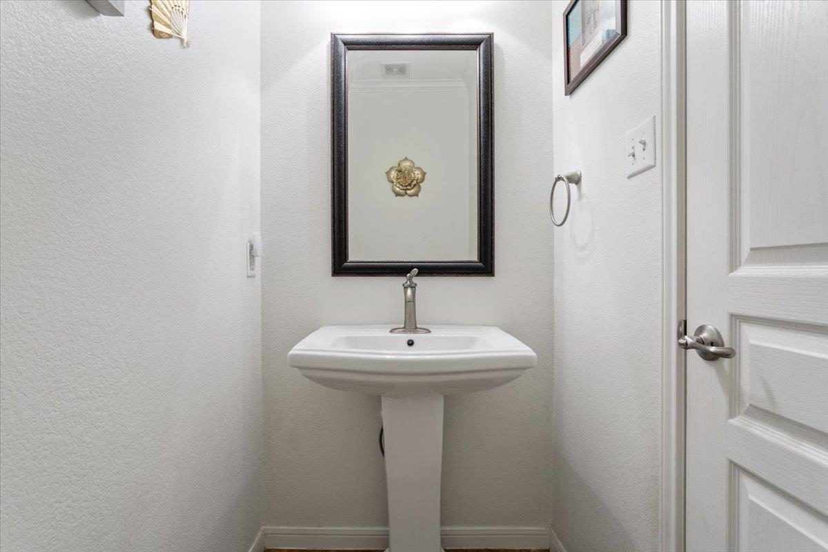 4017 Woodhaven Dr, Nolanville, TX 76559