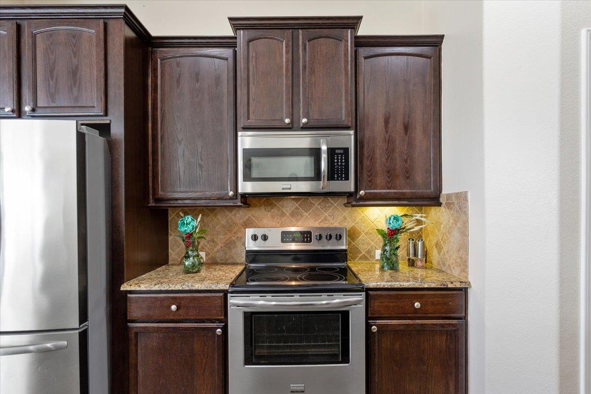 4017 Woodhaven Dr, Nolanville, TX 76559