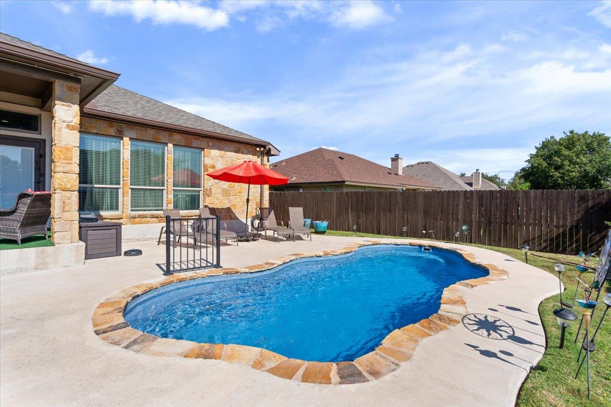 4017 Woodhaven Dr, Nolanville, TX 76559