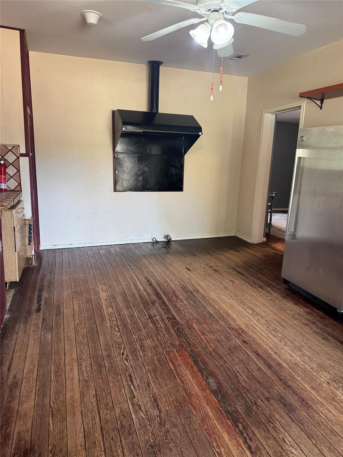 810 Pine Valley Loop, Smithville, TX 78957