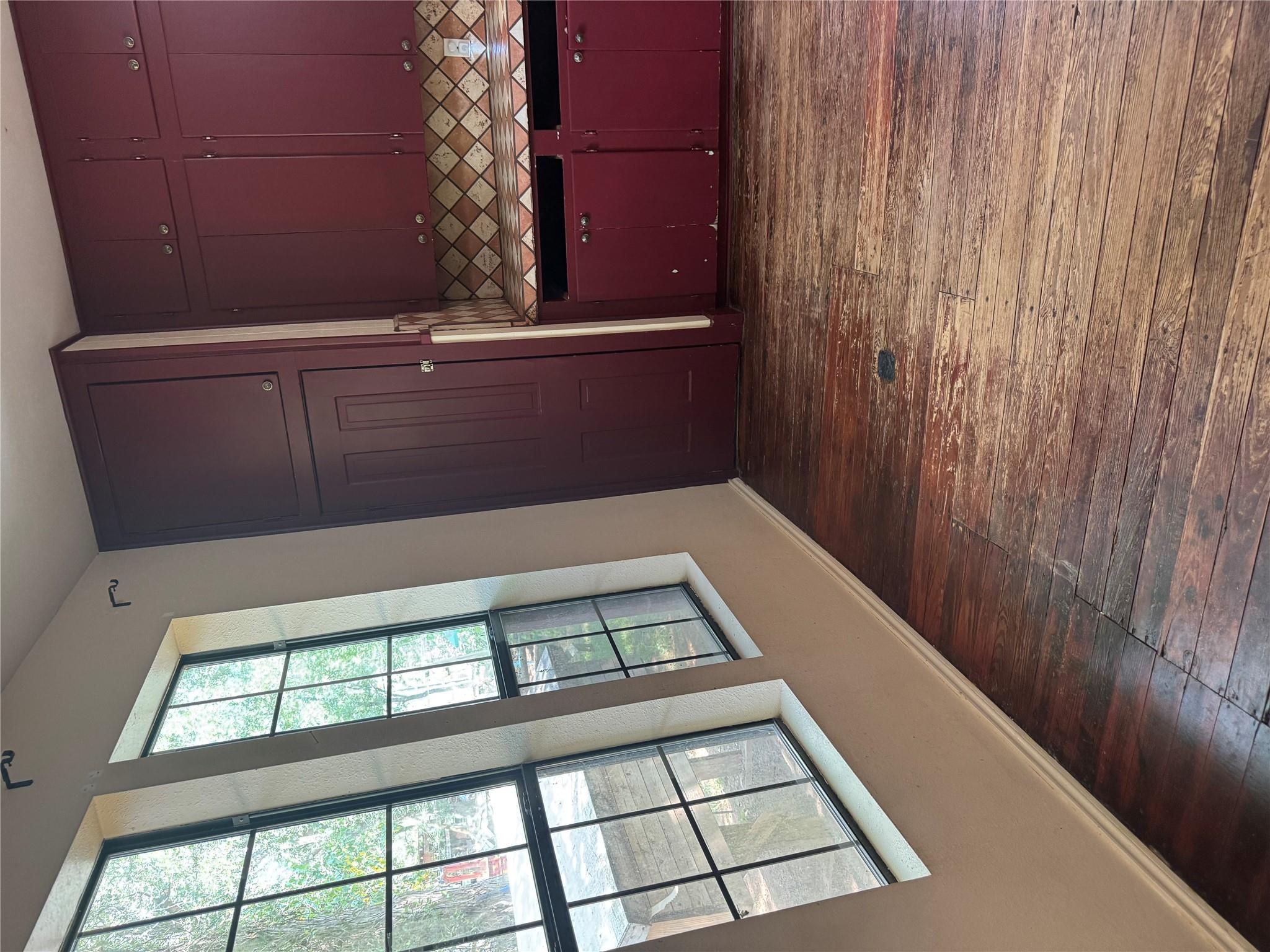 810 Pine Valley Loop, Smithville, TX 78957