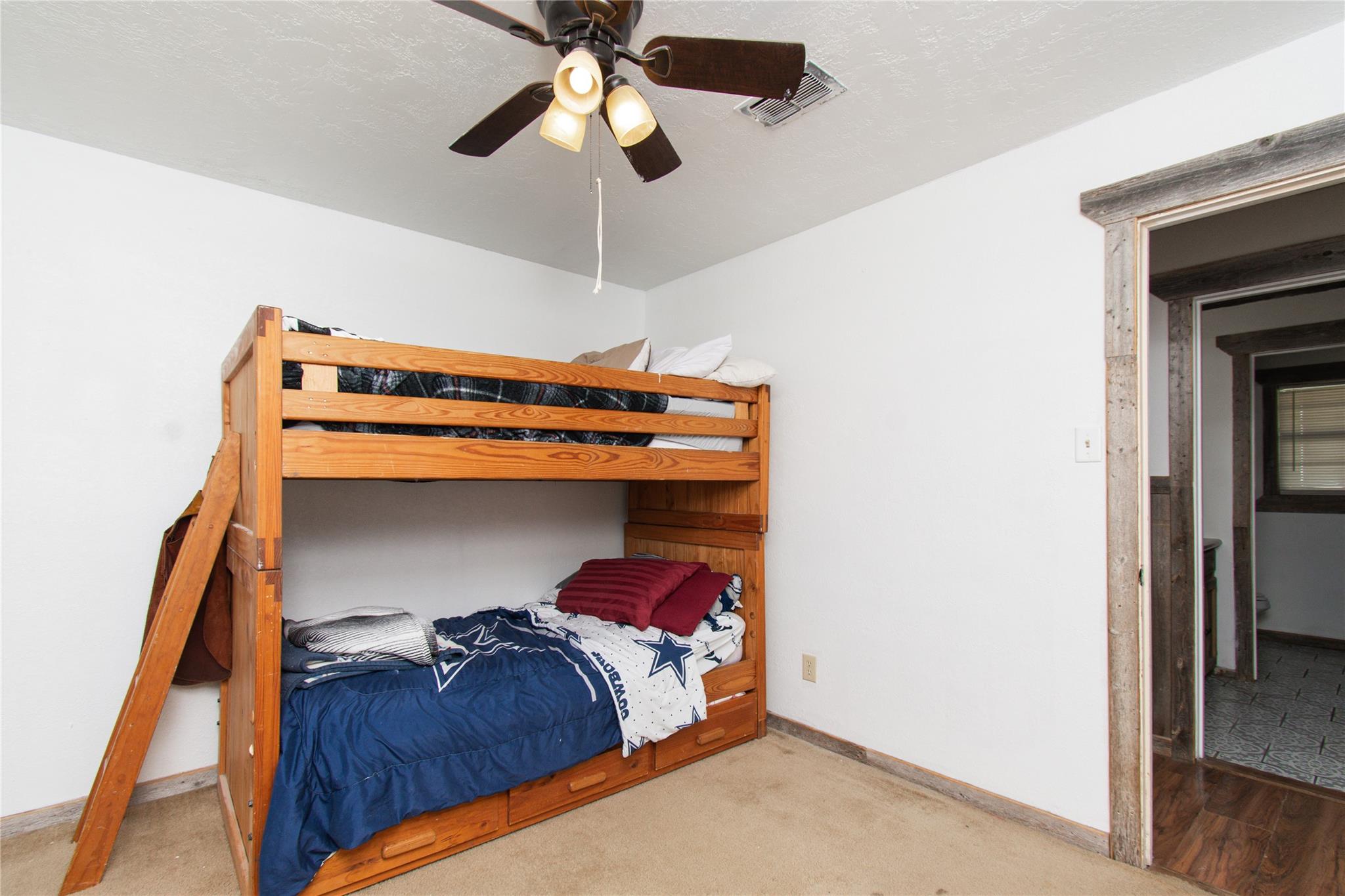 8490 E HWY 190, Rogers, TX 76569