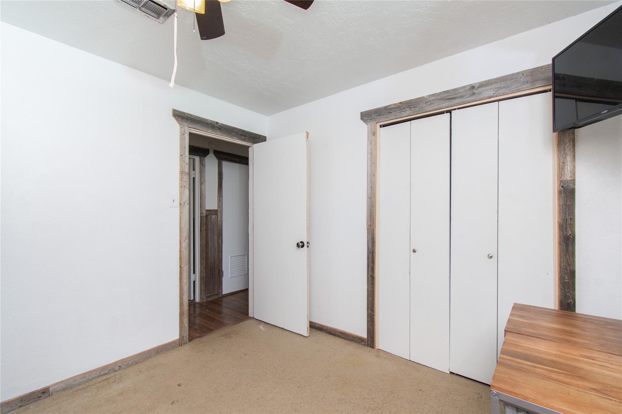 8490 E HWY 190, Rogers, TX 76569