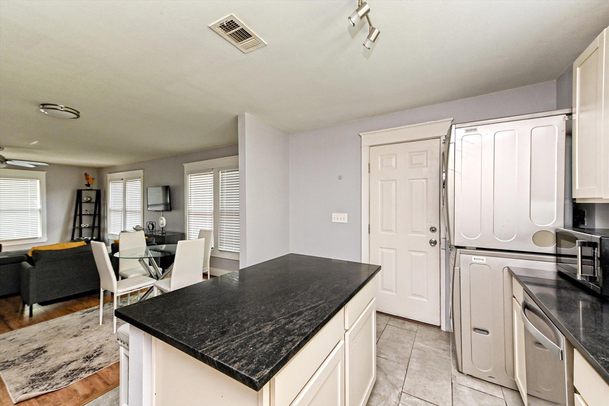 1906 E 21st St, Austin, TX 78722