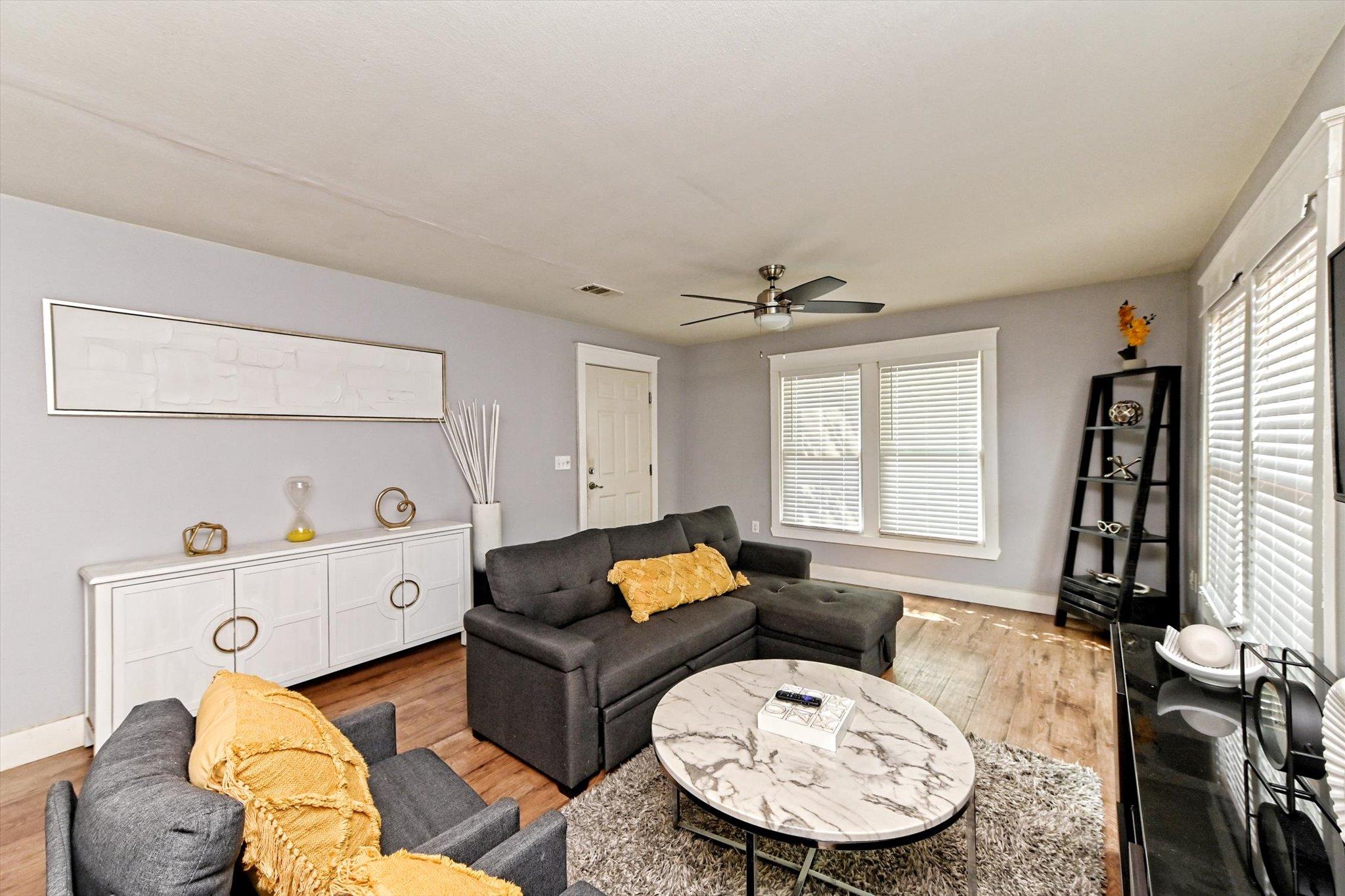 1906 E 21st St, Austin, TX 78722