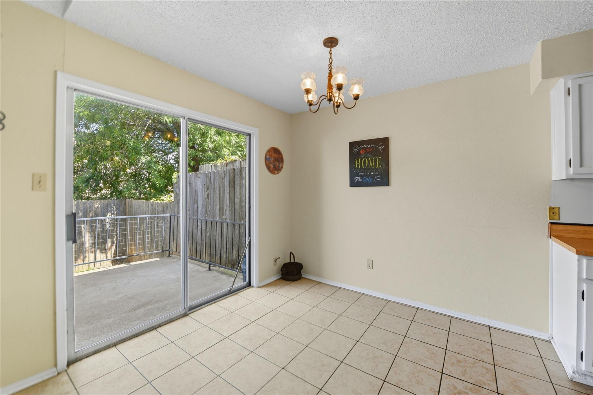 1231 Royal Crest Dr, Killeen, TX 76549