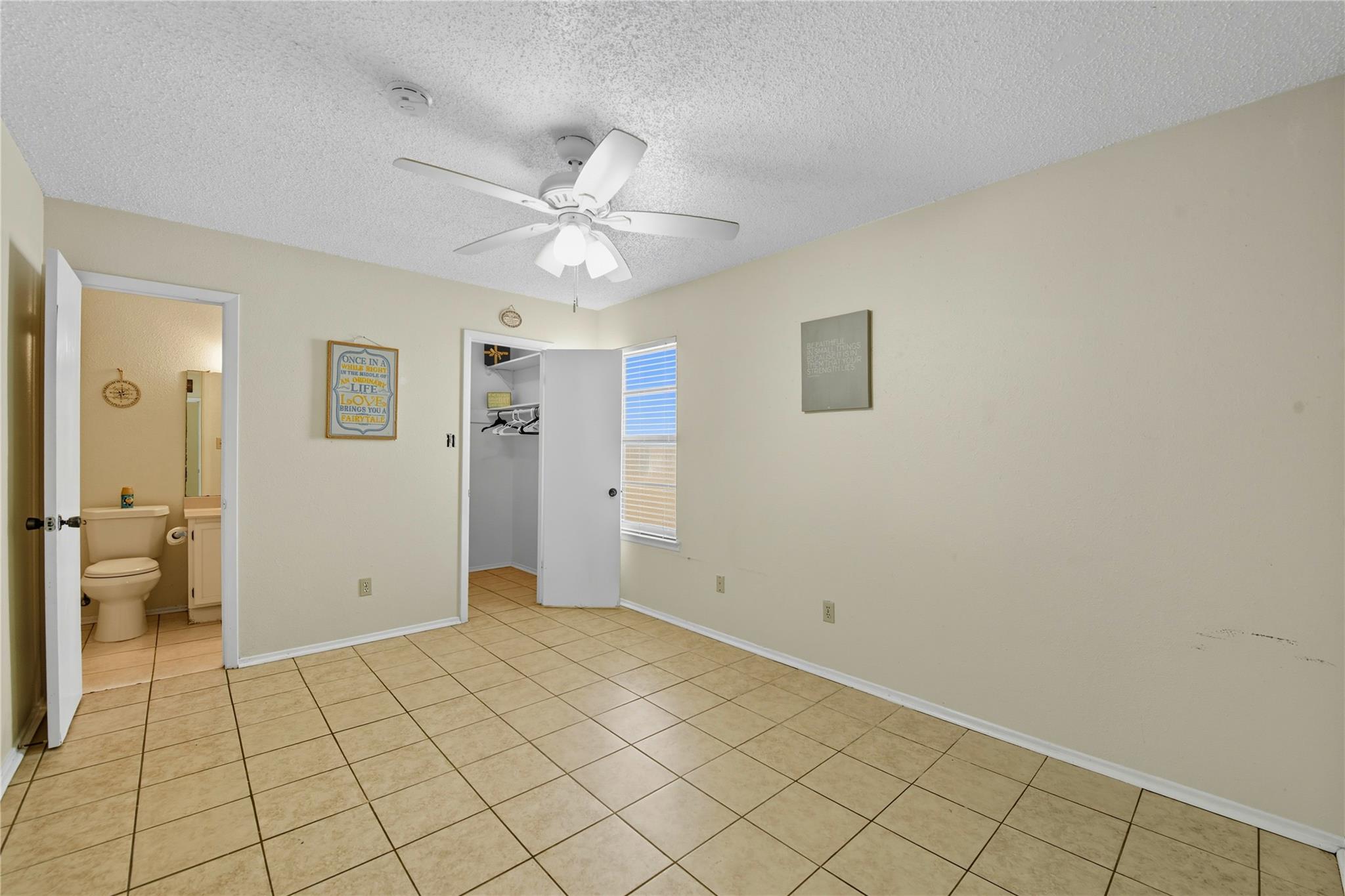 1231 Royal Crest Dr, Killeen, TX 76549