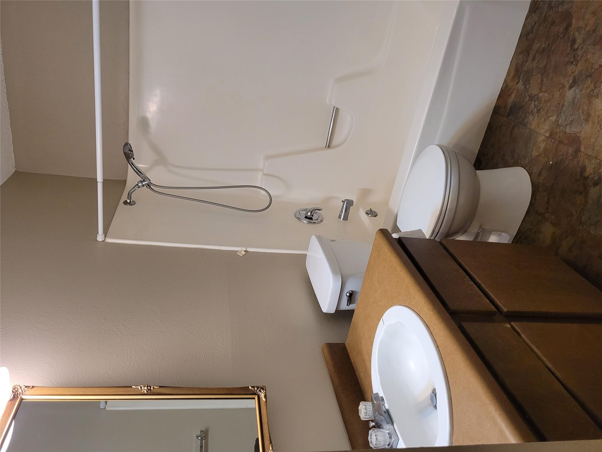 171 Tahitian Dr, Bastrop, TX 78602