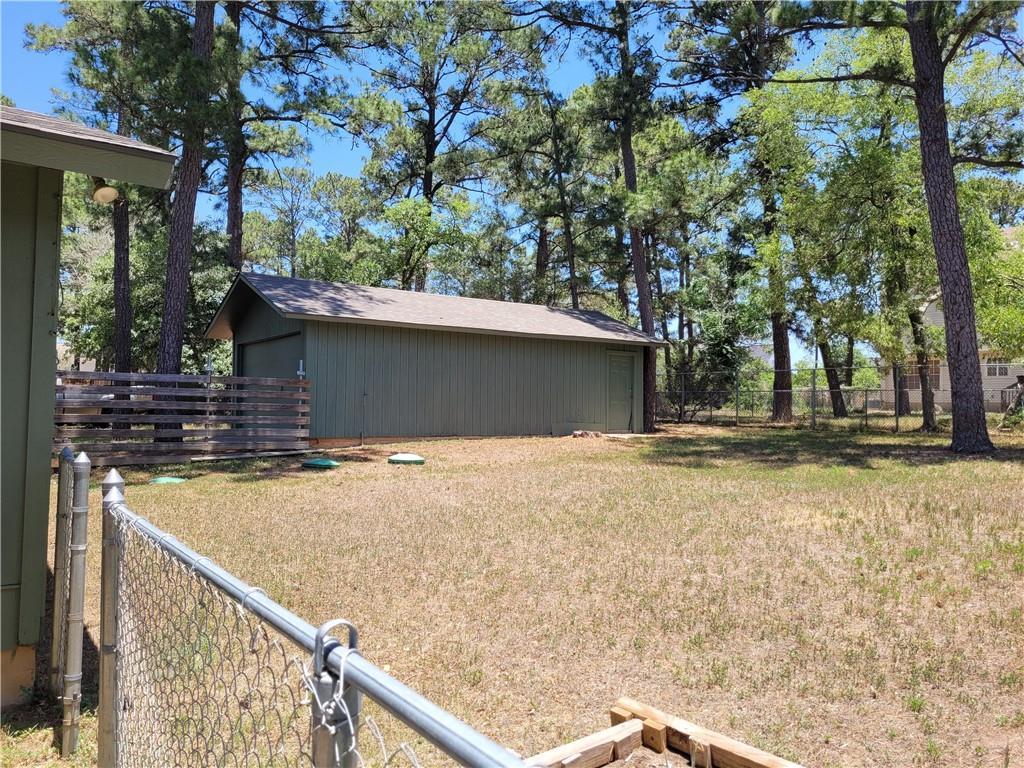 171 Tahitian Dr, Bastrop, TX 78602