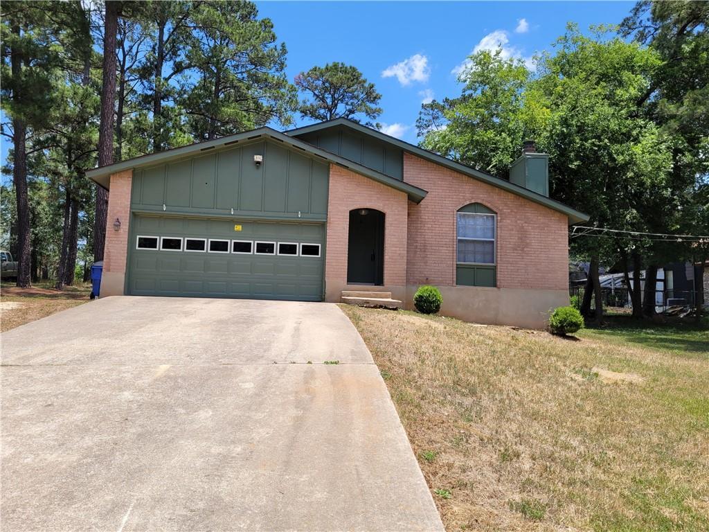 171 Tahitian Dr, Bastrop, TX 78602